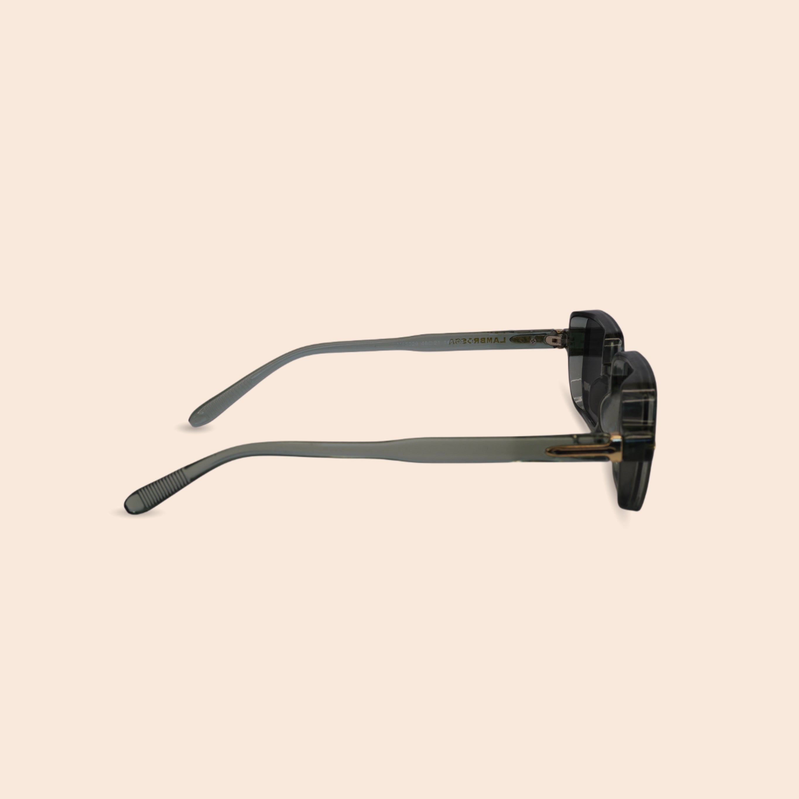 LAMBROSSA Veloura Sonnenbrille getragen